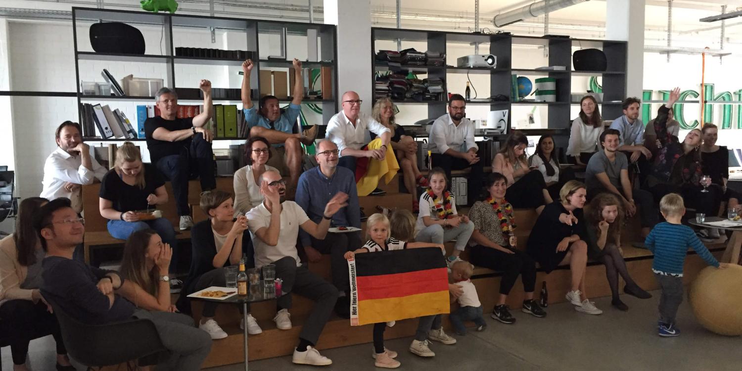 Office Viewing der Fußball-Weltmeisterschaft 2018 bei CSMM