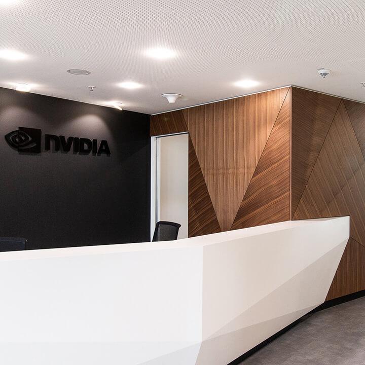 Für NVIDIA – mit der größte Entwickler von Grafikprozessoren für PCs und Spielkonsolen – gestaltete CSMM – architecture matters in den Bavaria Towers das neue deutsche Headquarter